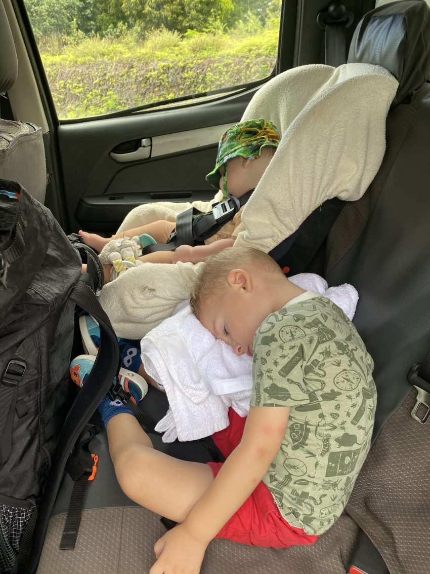 Car seats in Moorea