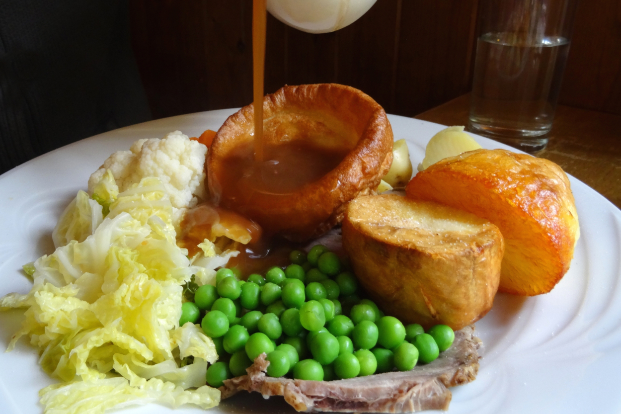 Best British Food: 14 Fun Meals To Try